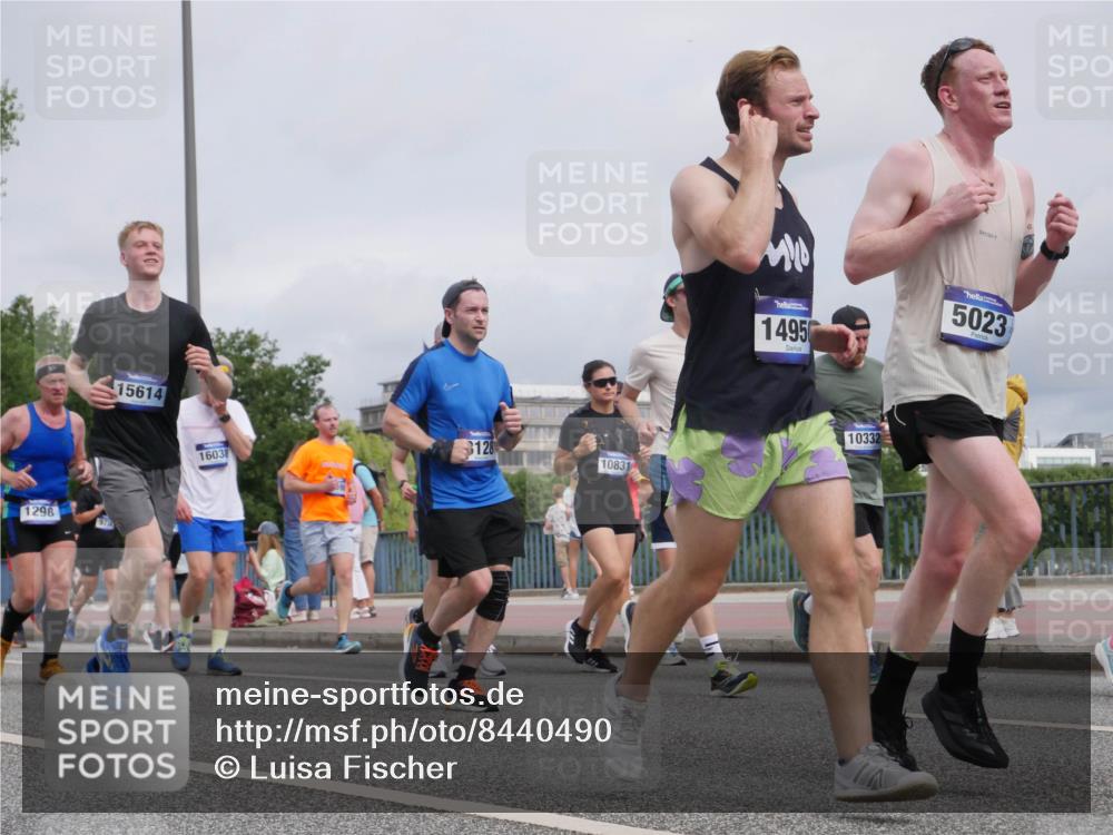 29.06.2025 - hella hamburg halbmarathon Luisa Fischer http://msf.ph/oto/8440490 29.06.2025 10:21:10 Kennedybrücke 1298, 15614, 16038, 128, 10831, 1495, 10332, 5023, 1067, 1298, 1477, 1641, 1982, 2305, 3977, 4194, 4738, 4804, 5023, 7649, 8248, 9539, 9586, 9717, 9734, 10332, 10831 meine-sportfotos.de
