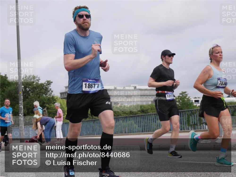 29.06.2025 - hella hamburg halbmarathon Luisa Fischer http://msf.ph/oto/8440686 29.06.2025 10:21:25 Kennedybrücke 1496, 18677, 10174, 20, 7838, 1268, 1820, 2634, 3125, 5909, 6332, 7160, 7413, 7838, 7883, 9844, 10174, 10659 meine-sportfotos.de