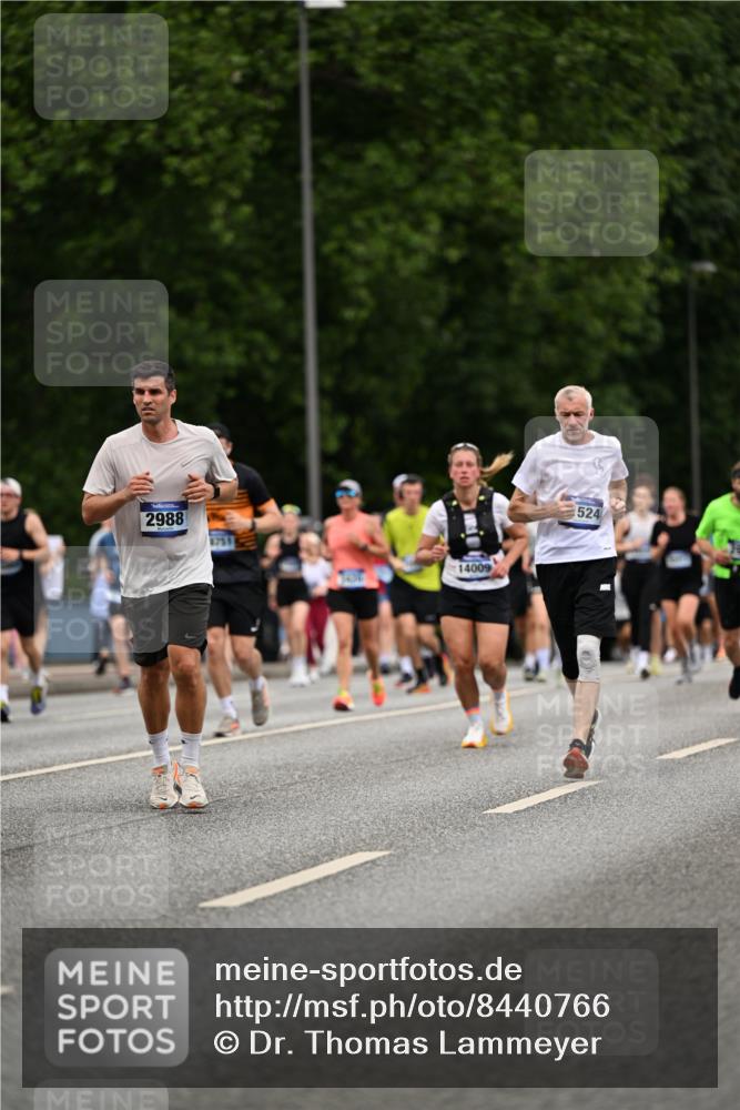 29.06.2025 - hella hamburg halbmarathon Dr. Thomas Lammeyer http://msf.ph/oto/8440766 29.06.2025 10:57:08 Kennedybrücke 2308, 2420, 2593, 2983, 2988, 3227, 3787, 6135, 6604, 7032, 7511, 7690, 7735, 7871, 8250, 8251, 9340, 10080, 10417, 10568, 10600, 10634, 10693, 10884 meine-sportfotos.de