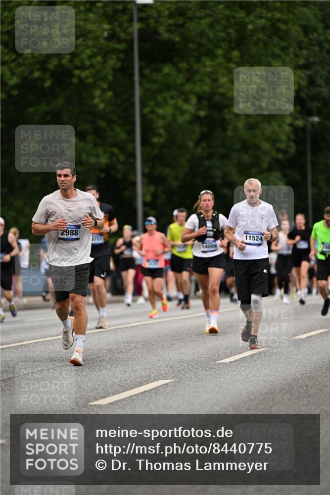 29.06.2025 - hella hamburg halbmarathon Dr. Thomas Lammeyer http://msf.ph/oto/8440775 29.06.2025 10:57:08 Kennedybrücke 2308, 2420, 2593, 2983, 2988, 3227, 3787, 6135, 6604, 7032, 7511, 7690, 7735, 7871, 8250, 8251, 9340, 10080, 10417, 10568, 10600, 10634, 10693, 10884 meine-sportfotos.de