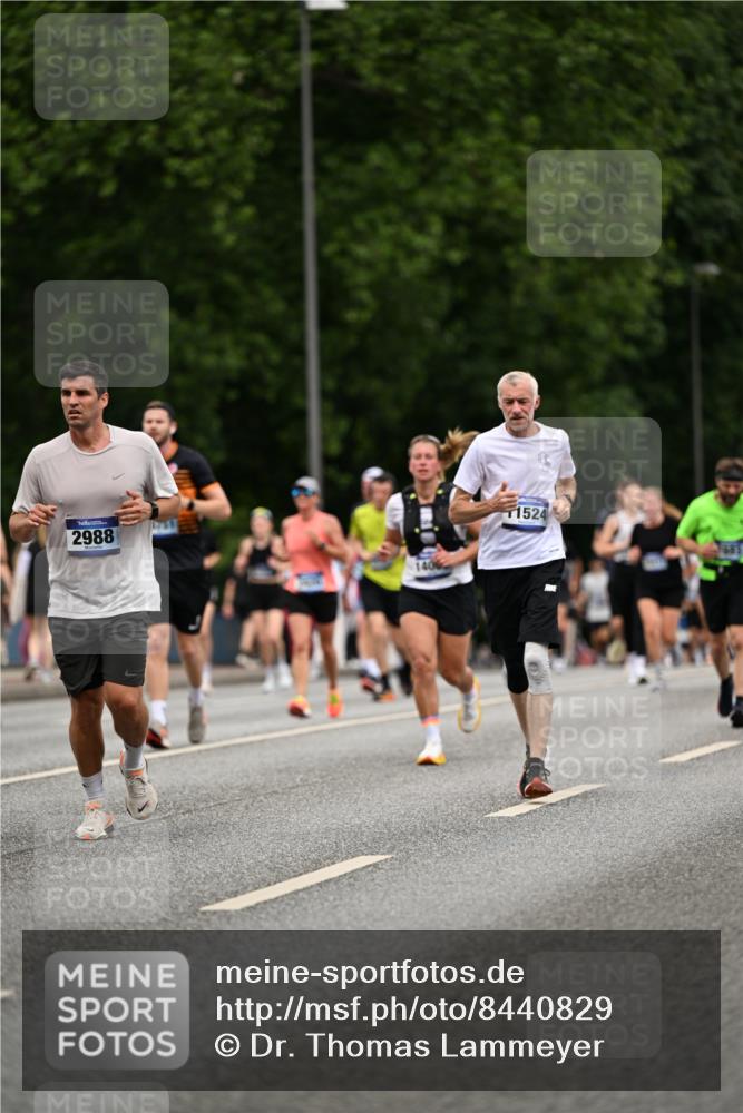 29.06.2025 - hella hamburg halbmarathon Dr. Thomas Lammeyer http://msf.ph/oto/8440829 29.06.2025 10:57:08 Kennedybrücke 2308, 2420, 2593, 2983, 2988, 3227, 3787, 6135, 6604, 7032, 7511, 7690, 7735, 7871, 8250, 8251, 9340, 10080, 10417, 10568, 10600, 10634, 10693, 10884 meine-sportfotos.de