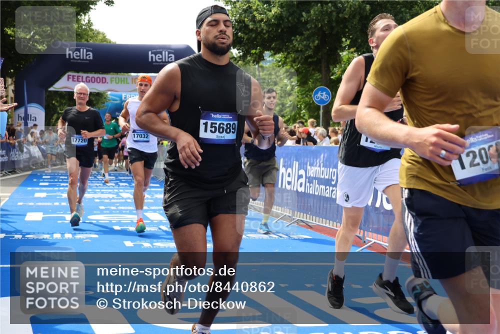 29.06.2025 - hella hamburg halbmarathon Strokosch-Dieckow http://msf.ph/oto/8440862 29.06.2025 10:40:56 Ziel 1631, 1677, 2949, 6550, 6683, 7109, 7378, 9358, 9547, 9755, 10369, 10934, 11062, 11922, 12088, 12385, 13029, 13158, 14661, 15689, 16347, 17032, 17100, 17620, 17720, 17971, 18173 meine-sportfotos.de
