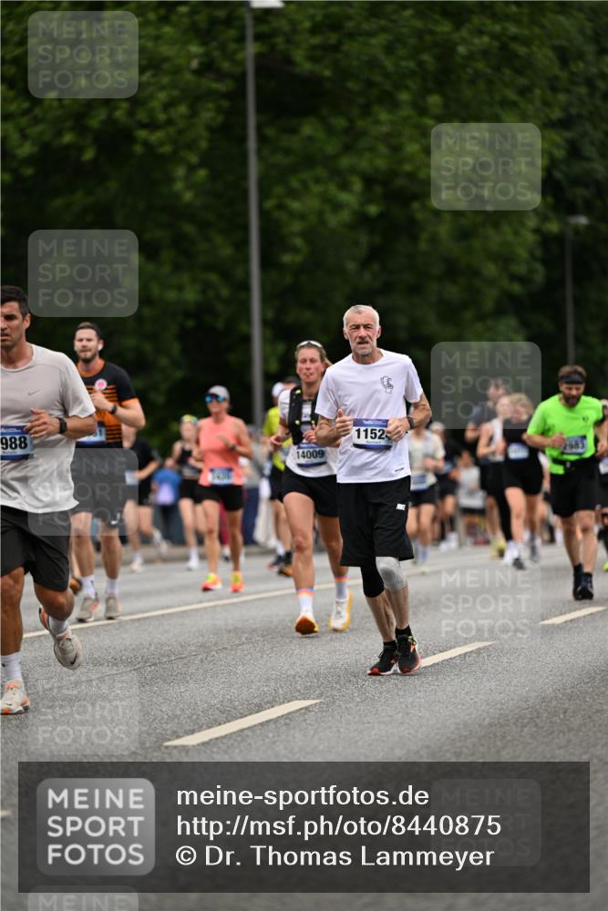 29.06.2025 - hella hamburg halbmarathon Dr. Thomas Lammeyer http://msf.ph/oto/8440875 29.06.2025 10:57:09 Kennedybrücke 2308, 2420, 2593, 2983, 2988, 3227, 3787, 6135, 6604, 7032, 7511, 7690, 7735, 7871, 8250, 8251, 9340, 10080, 10417, 10568, 10600, 10634, 10693, 10884 meine-sportfotos.de