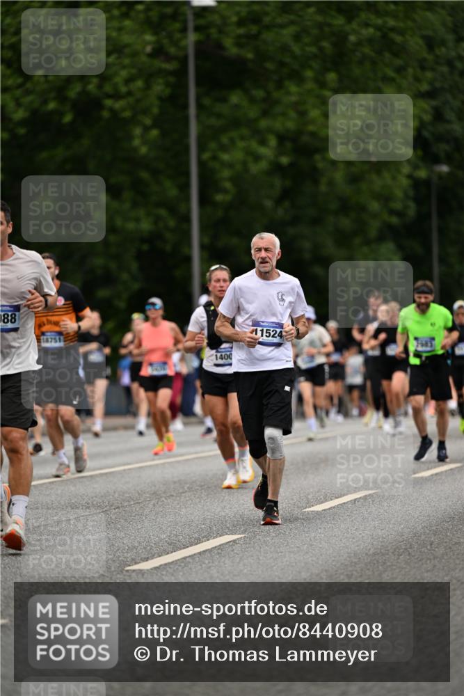29.06.2025 - hella hamburg halbmarathon Dr. Thomas Lammeyer http://msf.ph/oto/8440908 29.06.2025 10:57:09 Kennedybrücke 2308, 2420, 2593, 2983, 2988, 3227, 3787, 6135, 6604, 7032, 7511, 7690, 7735, 7871, 8250, 8251, 9340, 10080, 10417, 10568, 10600, 10634, 10693, 10884 meine-sportfotos.de