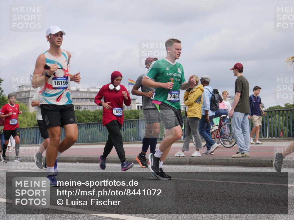29.06.2025 - hella hamburg halbmarathon Luisa Fischer http://msf.ph/oto/8441072 29.06.2025 10:21:55 Kennedybrücke 3591, 16196, 16555, 7454, 1521, 3321, 3591, 3592, 5049, 5264, 5266, 5910, 6413, 7214, 7454, 8799, 9549, 9658, 10172, 10687 meine-sportfotos.de