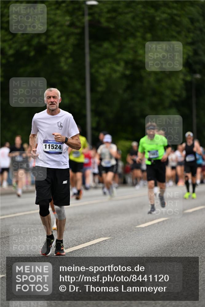 29.06.2025 - hella hamburg halbmarathon Dr. Thomas Lammeyer http://msf.ph/oto/8441120 29.06.2025 10:57:11 Kennedybrücke 2420, 2593, 2983, 2988, 3227, 3787, 6135, 6604, 7032, 7511, 7690, 7735, 7871, 8250, 8251, 9340, 10080, 10417, 10568, 10600, 10693, 10879, 10884 meine-sportfotos.de