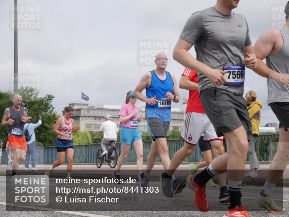 29.06.2025 - hella hamburg halbmarathon Luisa Fischer http://msf.ph/oto/8441303 29.06.2025 10:22:16 Kennedybrücke 17386, 1565, 16168, 7566, 1718, 2311, 2589, 2781, 2895, 3105, 3118, 3529, 5034, 5098, 5323, 6270, 7051, 7252, 7566, 7844, 8575, 9652 meine-sportfotos.de