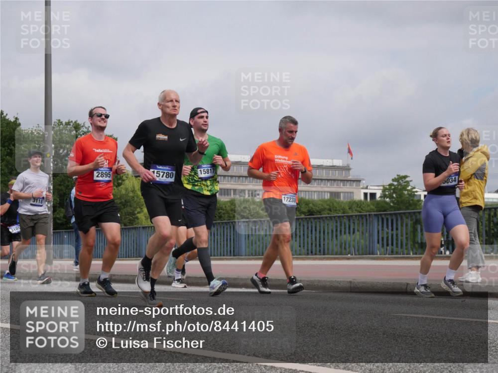 29.06.2025 - hella hamburg halbmarathon Luisa Fischer http://msf.ph/oto/8441405 29.06.2025 10:22:22 Kennedybrücke 3105, 3118, 2895, 15780, 15817, 5034, 17238, 1325, 1332, 1718, 1755, 2017, 2589, 2895, 3105, 3118, 4110, 4722, 5034, 5080, 5098, 6270, 6542, 6736, 7252, 8575, 8761, 9252, 9270, 9272, 9856, 10124, 10129 meine-sportfotos.de