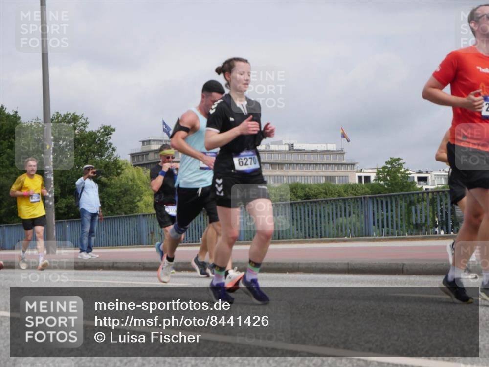 29.06.2025 - hella hamburg halbmarathon Luisa Fischer http://msf.ph/oto/8441426 29.06.2025 10:22:24 Kennedybrücke 6736, 6270, 1325, 1332, 1755, 2017, 2589, 2812, 2895, 3105, 3118, 4108, 4110, 4722, 5034, 5080, 5449, 6270, 6542, 6736, 7143, 7252, 8761, 9252, 9270, 9272, 9856, 10124, 10129 meine-sportfotos.de