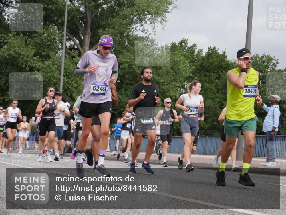 29.06.2025 - hella hamburg halbmarathon Luisa Fischer http://msf.ph/oto/8441582 29.06.2025 10:22:36 Kennedybrücke 13567, 821, 000, 6249, 7700, 1695, 19081, 18405, 1159, 1160, 1708, 2703, 2812, 4108, 4170, 5178, 5449, 6249, 7143, 8778, 10540 meine-sportfotos.de