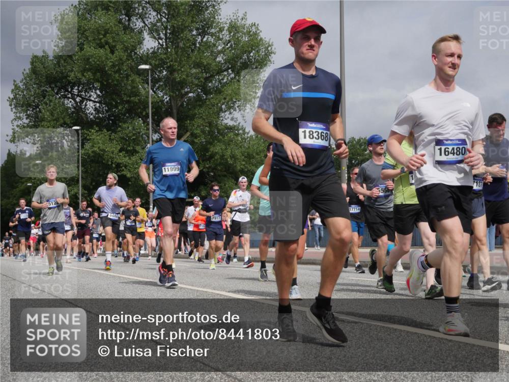 29.06.2025 - hella hamburg halbmarathon Luisa Fischer http://msf.ph/oto/8441803 29.06.2025 10:23:04 Kennedybrücke 1102, 6444, 11999, 18368, 17454, 7917, 17714, 5556, 16480, 7137, 1145, 3678, 4539, 4614, 5123, 5251, 5556, 5834, 5849, 5878, 6444, 6796, 6797, 6872, 6874, 7137, 7647, 7917, 10622 meine-sportfotos.de