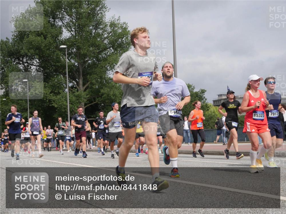29.06.2025 - hella hamburg halbmarathon Luisa Fischer http://msf.ph/oto/8441848 29.06.2025 10:23:08 Kennedybrücke 1028, 13619, 11181, 4614, 13002, 622, 755, 6444, 17454, 1707, 15323, 7917, 1145, 2357, 3278, 3678, 4539, 4614, 5123, 5556, 5834, 5849, 6444, 7137, 7744, 7917, 10622 meine-sportfotos.de