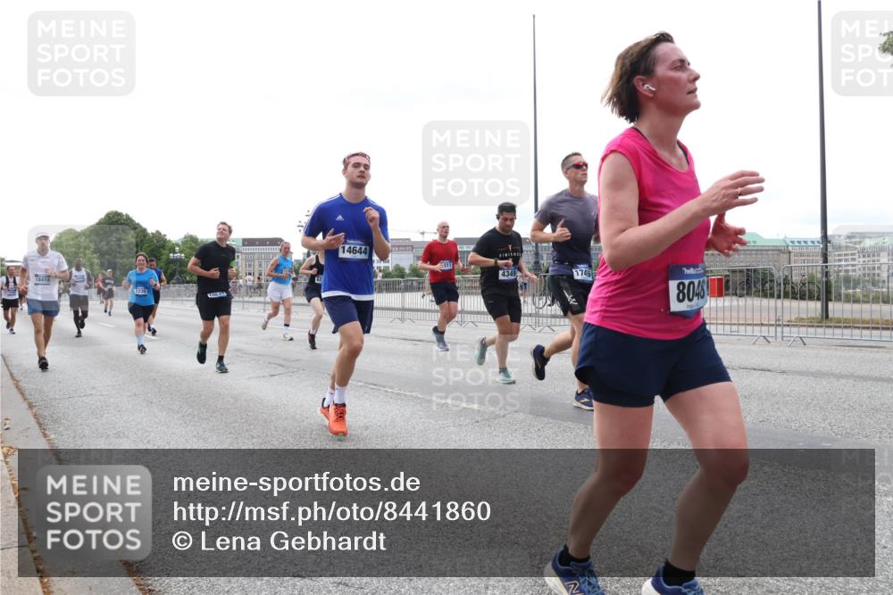 29.06.2025 - hella hamburg halbmarathon Lena Gebhardt http://msf.ph/oto/8441860 29.06.2025 10:29:30 Lombardsbrücke 18414, 62, 1230, 10, 4, 14644, 43494, 174, 8048, 1063, 1230, 1661, 2688, 3179, 3311, 3524, 4349, 4373, 4395, 5350, 6285, 6345, 6725, 7449, 7517, 7832, 8048, 8812, 9714, 9937, 10198, 10322, 10641, 10808, 10996, 11249, 11269, 11376, 11444, 11634, 11792, 11803, 11989, 12086, 12099, 12216, 12227, 12404, 12958, 13090, 13382, 13810, 14644, 15952, 15955, 16306, 16659, 16662, 16673, 16676, 17496, 17945, 18298, 18299, 18385, 18414 meine-sportfotos.de