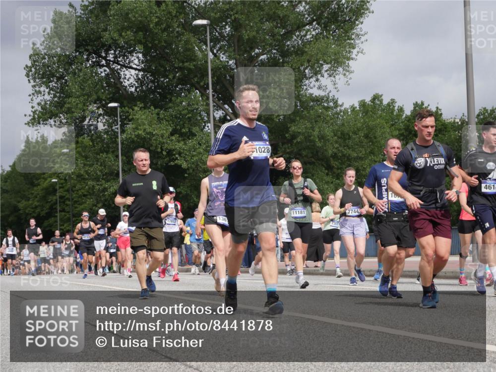 29.06.2025 - hella hamburg halbmarathon Luisa Fischer http://msf.ph/oto/8441878 29.06.2025 10:23:11 Kennedybrücke 4737, 2025, 1028, 17853, 136, 11181, 2357, 7744, 461, 1110, 1115, 2357, 3278, 3678, 4539, 4614, 4737, 4739, 5123, 5849, 6444, 7744, 7917, 10622 meine-sportfotos.de