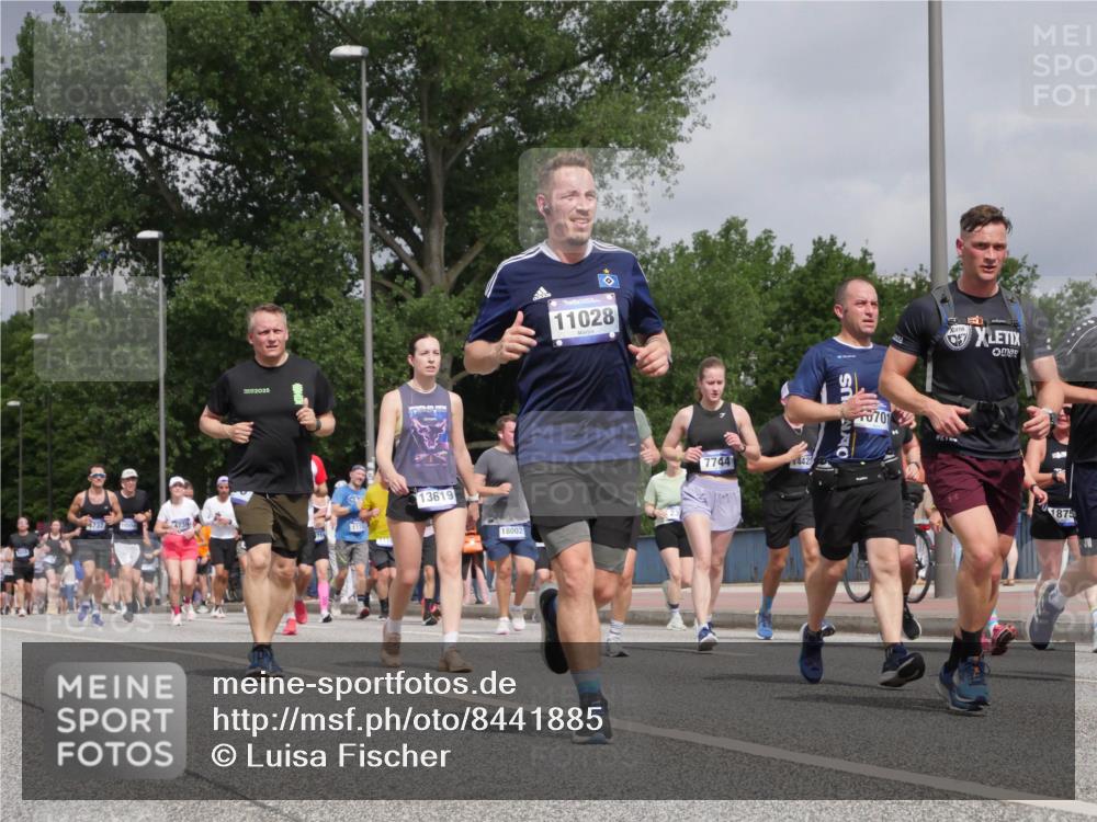 29.06.2025 - hella hamburg halbmarathon Luisa Fischer http://msf.ph/oto/8441885 29.06.2025 10:23:11 Kennedybrücke 4737, 2025, 13619, 18002, 11028, 7744, 442, 0701, 1875, 1110, 1115, 2357, 3278, 3678, 4539, 4614, 4737, 4739, 5123, 5849, 6444, 7744, 7917, 10622 meine-sportfotos.de
