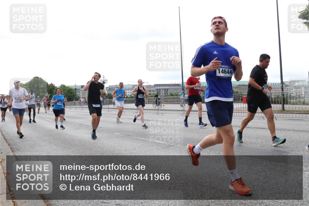 29.06.2025 - hella hamburg halbmarathon Lena Gebhardt http://msf.ph/oto/8441966 29.06.2025 10:29:31 Lombardsbrücke 18414, 1230, 10641, 6285, 3311, 14644, 1063, 1230, 1661, 2688, 3179, 3311, 3524, 4349, 4373, 4395, 5350, 6285, 6345, 6725, 7449, 7517, 7832, 8048, 8812, 9714, 9937, 10198, 10322, 10641, 10808, 10996, 11249, 11269, 11376, 11444, 11634, 11792, 11803, 11989, 12086, 12099, 12216, 12227, 12404, 12958, 13090, 13382, 13810, 14644, 15266, 15952, 15955, 16306, 16659, 16662, 16673, 16676, 17496, 17945, 18298, 18299, 18385, 18414 meine-sportfotos.de