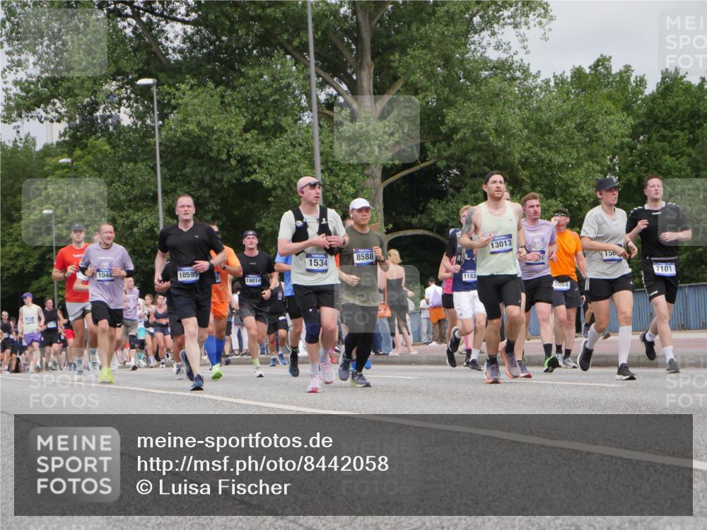 29.06.2025 - hella hamburg halbmarathon Luisa Fischer http://msf.ph/oto/8442058 29.06.2025 10:23:29 Kennedybrücke 8588, 1534, 1046, 10595, 9, 19014, 1183, 13013, 2064, 150, 7101, 1046, 1069, 1154, 1471, 1474, 1534, 3733, 4422, 5659, 5831, 5937, 7101, 7519, 7739, 7808, 8462, 8588, 10414, 10595 meine-sportfotos.de