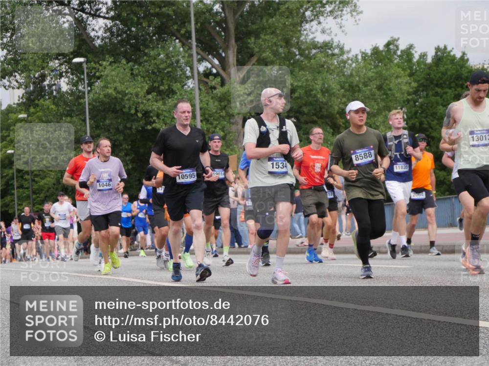 29.06.2025 - hella hamburg halbmarathon Luisa Fischer http://msf.ph/oto/8442076 29.06.2025 10:23:30 Kennedybrücke 1046, 175, 10595, 19014, 1534, 13, 8588, 11835, 2064, 13013, 1046, 1069, 1154, 1471, 1474, 1534, 3733, 4422, 5659, 5831, 5937, 7101, 7519, 7739, 8462, 8588, 10041, 10414, 10595 meine-sportfotos.de