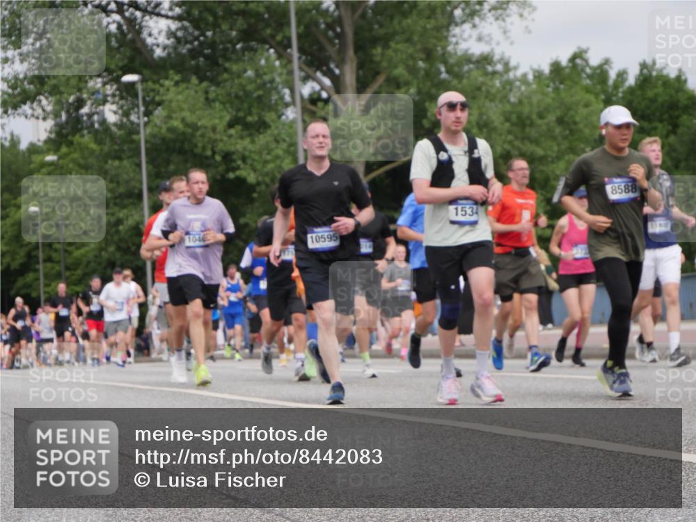 29.06.2025 - hella hamburg halbmarathon Luisa Fischer http://msf.ph/oto/8442083 29.06.2025 10:23:31 Kennedybrücke 1046, 10595, 1534, 8588, 11430, 1046, 1069, 1154, 1471, 1474, 1534, 2064, 3733, 4422, 5831, 5937, 7101, 7739, 8462, 8588, 8738, 10041, 10595 meine-sportfotos.de