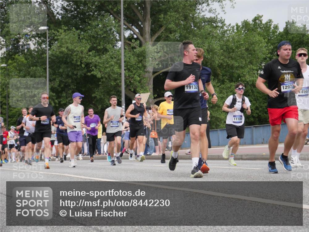 29.06.2025 - hella hamburg halbmarathon Luisa Fischer http://msf.ph/oto/8442230 29.06.2025 10:23:42 Kennedybrücke 3842, 14500, 14157, 2834, 14503, 1003, 19132, 11100, 12977, 4502, 1471, 2053, 2064, 2834, 3842, 4869, 6951, 7131, 8025, 8738, 9873, 10039, 10041, 10613, 10647, 10754 meine-sportfotos.de