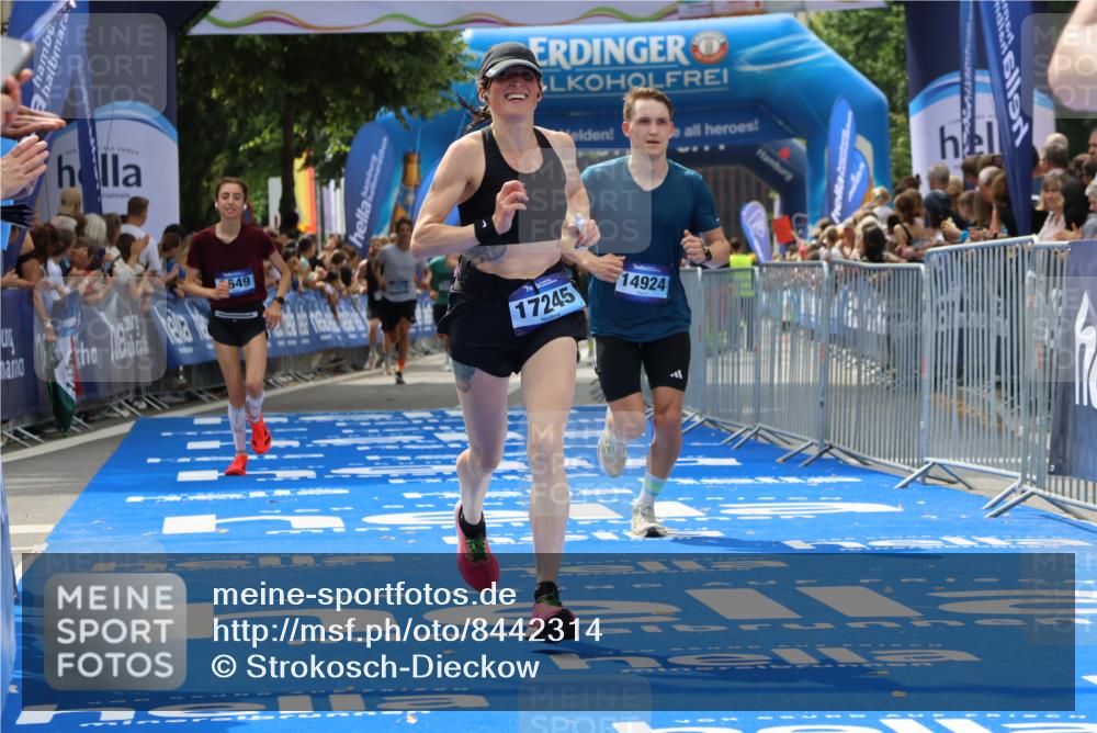 29.06.2025 - hella hamburg halbmarathon Strokosch-Dieckow http://msf.ph/oto/8442314 29.06.2025 10:40:22 Ziel 5803, 6649, 8370, 8966, 10978, 14699, 14924, 15247, 17245, 17916 meine-sportfotos.de
