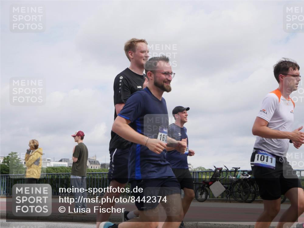 29.06.2025 - hella hamburg halbmarathon Luisa Fischer http://msf.ph/oto/8442374 29.06.2025 10:23:54 Kennedybrücke 16, 10116, 1011, 2101, 4154, 4166, 4288, 4754, 4869, 5181, 5811, 5812, 6608, 6844, 6951, 8113, 8146, 8940, 9005, 9011, 9236, 9981, 10585 meine-sportfotos.de