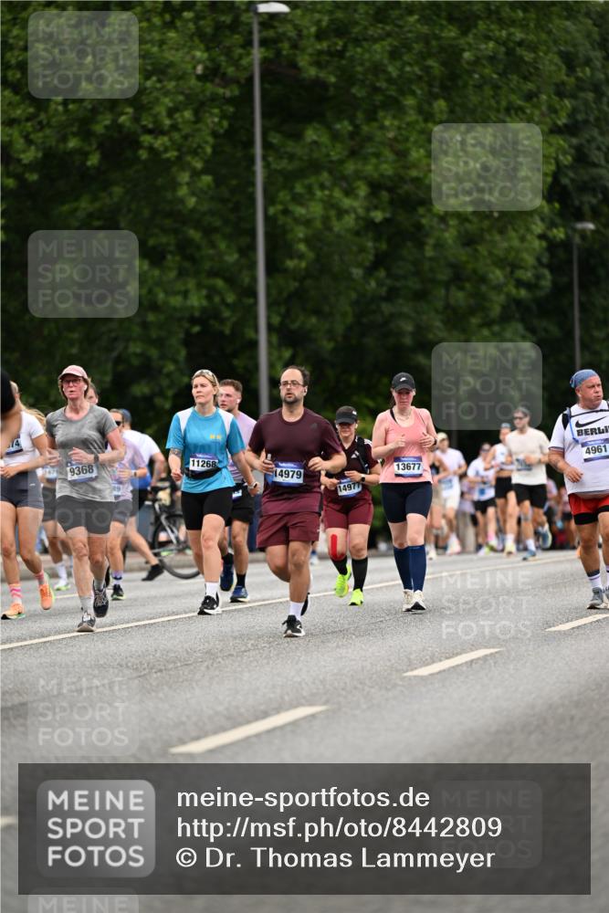 29.06.2025 - hella hamburg halbmarathon Dr. Thomas Lammeyer http://msf.ph/oto/8442809 29.06.2025 10:57:26 Kennedybrücke 2420, 2983, 4595, 6135, 6604, 7032, 7039, 7511, 7690, 7871, 9368, 10080, 10417, 10490, 10568, 10879, 10981, 11268 meine-sportfotos.de