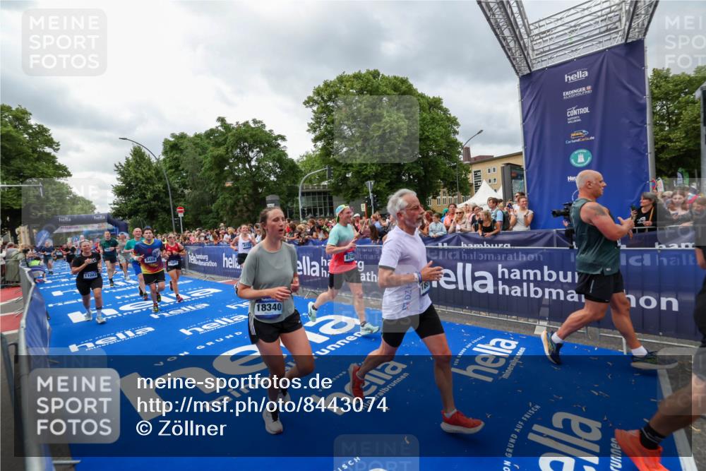 29.06.2025 - hella hamburg halbmarathon Zöllner http://msf.ph/oto/8443074 29.06.2025 10:56:46 Ziel 3836, 4152, 6416, 6759, 7646, 8744, 8825, 8996, 9488, 11083, 11870, 14369, 14461, 15134, 15431, 15712, 16043, 16121, 17133, 17259, 18340, 18634, 18899 meine-sportfotos.de