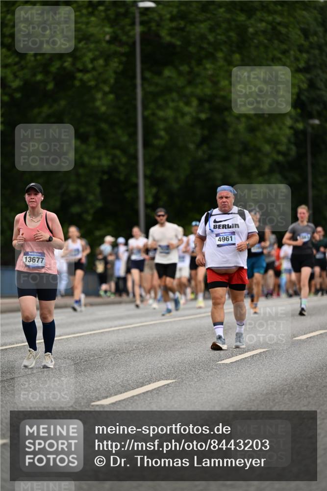 29.06.2025 - hella hamburg halbmarathon Dr. Thomas Lammeyer http://msf.ph/oto/8443203 29.06.2025 10:57:31 Kennedybrücke 2291, 2420, 2983, 4595, 6044, 7032, 7039, 7690, 7890, 8414, 9368, 10080, 10417, 10490, 10568, 10879, 10981, 11268 meine-sportfotos.de