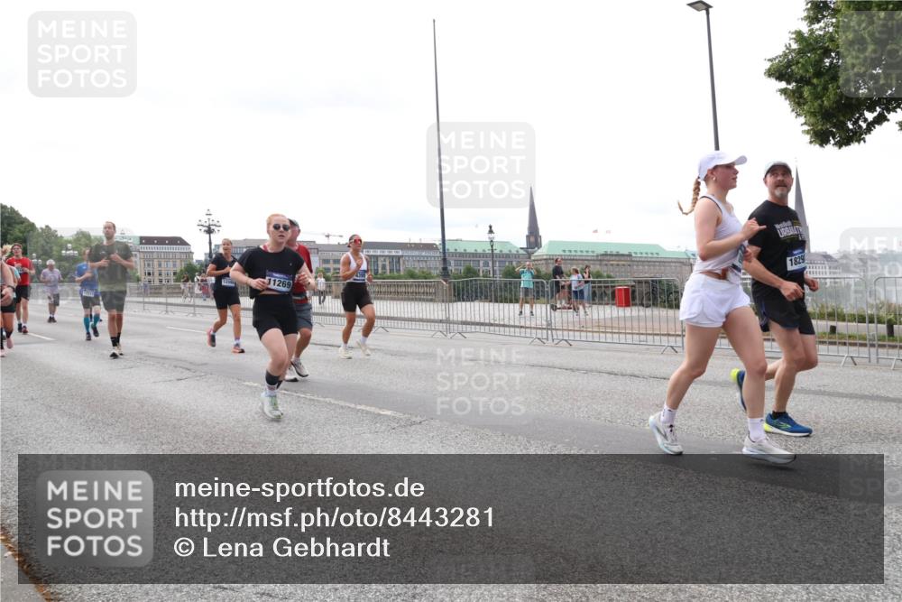29.06.2025 - hella hamburg halbmarathon Lena Gebhardt http://msf.ph/oto/8443281 29.06.2025 10:29:41 Lombardsbrücke 12216, 11269, 1829, 1063, 1230, 1661, 1694, 2302, 2699, 3179, 3311, 3524, 4349, 4373, 4395, 4580, 5350, 6285, 6725, 7449, 7517, 7832, 8388, 8812, 8941, 9095, 9714, 9937, 10322, 10641, 10808, 10996, 11249, 11269, 11376, 11444, 11634, 11792, 11803, 11989, 12086, 12216, 12227, 12305, 12537, 12958, 13031, 13382, 13810, 14644, 15266, 16306, 16659, 16662, 16673, 16676, 17496, 17529, 17945, 18298, 18299, 18385, 18414 meine-sportfotos.de