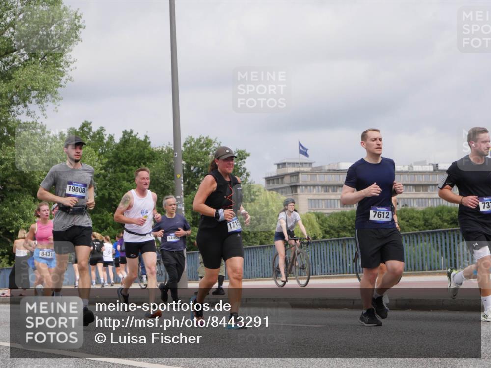 29.06.2025 - hella hamburg halbmarathon Luisa Fischer http://msf.ph/oto/8443291 29.06.2025 10:25:09 Kennedybrücke 8431, 19008, 1240, 1715, 7612, 737, 1269, 1668, 2009, 3825, 4289, 4375, 4376, 7375, 7612, 8431, 8860, 9002, 9062, 9327, 9788, 10167 meine-sportfotos.de