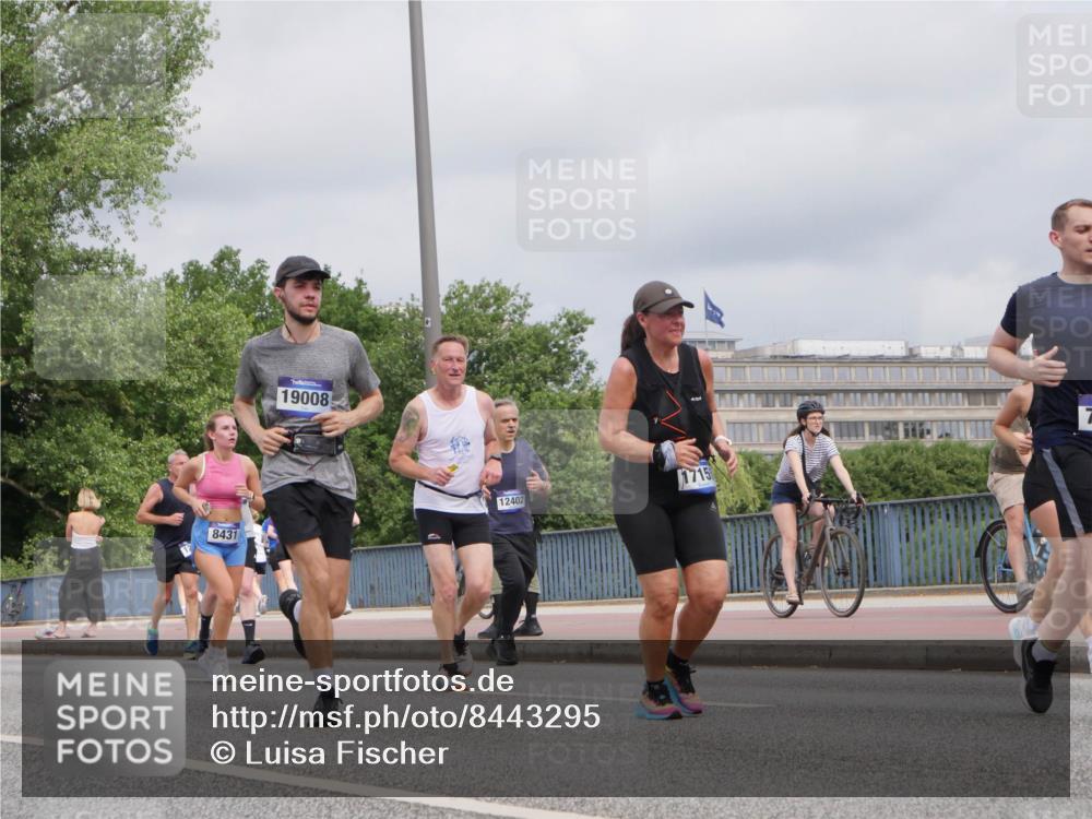 29.06.2025 - hella hamburg halbmarathon Luisa Fischer http://msf.ph/oto/8443295 29.06.2025 10:25:09 Kennedybrücke 8431, 19008, 12402, 1715, 1269, 1668, 2009, 3825, 4289, 4375, 4376, 7375, 7612, 8431, 8860, 9002, 9062, 9327, 9788, 10167 meine-sportfotos.de
