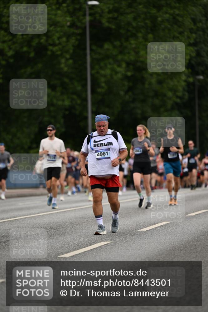 29.06.2025 - hella hamburg halbmarathon Dr. Thomas Lammeyer http://msf.ph/oto/8443501 29.06.2025 10:57:33 Kennedybrücke 2291, 2420, 4595, 6041, 6044, 7032, 7039, 7690, 7890, 8414, 9368, 10080, 10417, 10490, 10568, 10879, 10981, 11268 meine-sportfotos.de