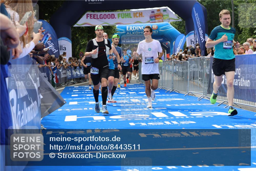 29.06.2025 - hella hamburg halbmarathon Strokosch-Dieckow http://msf.ph/oto/8443511 29.06.2025 10:40:01 Ziel 2826, 3626, 5007, 5050, 5375, 5508, 6080, 7981, 8467, 8574, 8933, 12091, 13514, 15421, 15424, 17973 meine-sportfotos.de