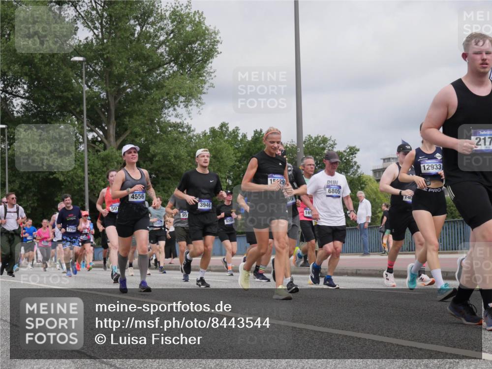 29.06.2025 - hella hamburg halbmarathon Luisa Fischer http://msf.ph/oto/8443544 29.06.2025 10:25:27 Kennedybrücke 6977, 7794, 507, 4556, 14903, 95, 3946, 9204, 15, 29, 58, 169, 6805, 140, 12933, 217, 1419, 1598, 2172, 3108, 3172, 3458, 3735, 3768, 3946, 4113, 4114, 4556, 4829, 5079, 6030, 6303, 6805, 6849, 6977, 7097, 7162, 7794, 9204, 9516, 9807, 10241, 10663, 10710 meine-sportfotos.de