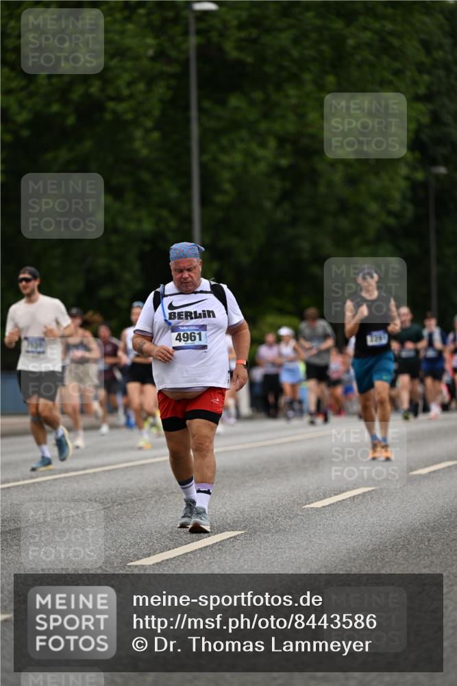 29.06.2025 - hella hamburg halbmarathon Dr. Thomas Lammeyer http://msf.ph/oto/8443586 29.06.2025 10:57:35 Kennedybrücke 1753, 2291, 4595, 6041, 6044, 7039, 7690, 7890, 8414, 8515, 9368, 10080, 10490, 10568, 10879, 10981, 11268 meine-sportfotos.de