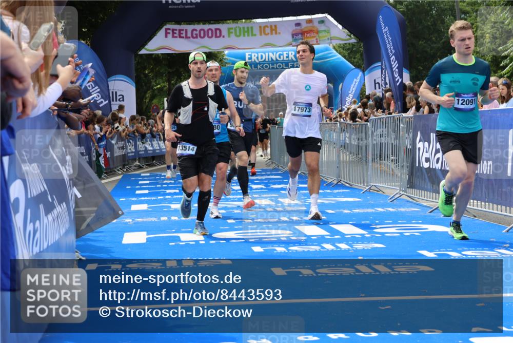 29.06.2025 - hella hamburg halbmarathon Strokosch-Dieckow http://msf.ph/oto/8443593 29.06.2025 10:40:02 Ziel 2826, 3626, 5007, 5050, 5375, 5508, 5916, 6080, 7495, 8467, 8574, 8933, 12091, 13514, 15421, 15424, 17973 meine-sportfotos.de