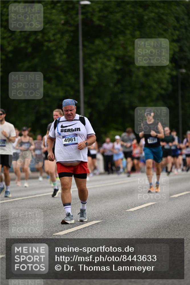 29.06.2025 - hella hamburg halbmarathon Dr. Thomas Lammeyer http://msf.ph/oto/8443633 29.06.2025 10:57:35 Kennedybrücke 1753, 2291, 4595, 6041, 6044, 7039, 7690, 7890, 8414, 8515, 9368, 10080, 10490, 10568, 10879, 10981, 11268 meine-sportfotos.de