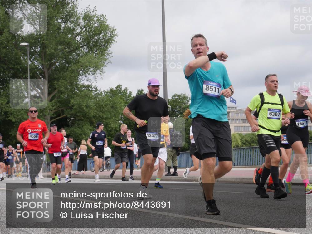 29.06.2025 - hella hamburg halbmarathon Luisa Fischer http://msf.ph/oto/8443691 29.06.2025 10:25:39 Kennedybrücke 4559, 6899, 16762, 13477, 44, 8511, 6307, 16511, 44, 2351, 3910, 3995, 4113, 4131, 4366, 4559, 4829, 4970, 6307, 6820, 6899, 7097, 8511, 8855, 8931, 10065, 10739 meine-sportfotos.de