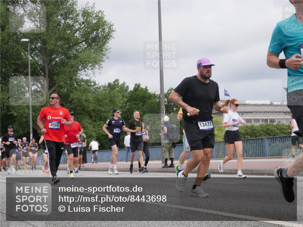 29.06.2025 - hella hamburg halbmarathon Luisa Fischer http://msf.ph/oto/8443698 29.06.2025 10:25:40 Kennedybrücke 13472, 4559, 6899, 13477, 16762, 5995, 3995, 2351, 3910, 3995, 4131, 4366, 4559, 4829, 4970, 6049, 6307, 6820, 6899, 7925, 8511, 8855, 8931, 10065, 10739 meine-sportfotos.de