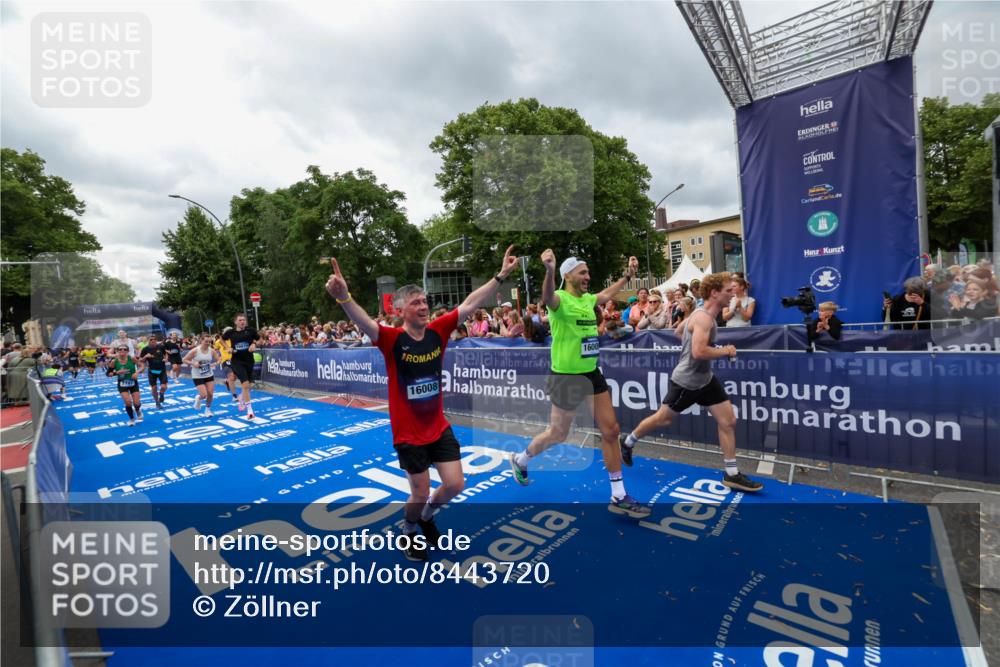 29.06.2025 - hella hamburg halbmarathon Zöllner http://msf.ph/oto/8443720 29.06.2025 10:56:57 Ziel 1955, 2282, 2741, 2759, 5033, 5418, 6835, 7716, 11043, 13816, 14678, 15097, 16008, 16009, 16620, 16679 meine-sportfotos.de