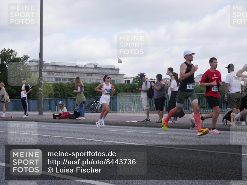 29.06.2025 - hella hamburg halbmarathon Luisa Fischer http://msf.ph/oto/8443736 29.06.2025 09:44:56 Kennedybrücke 19076, 18740, 13345 meine-sportfotos.de