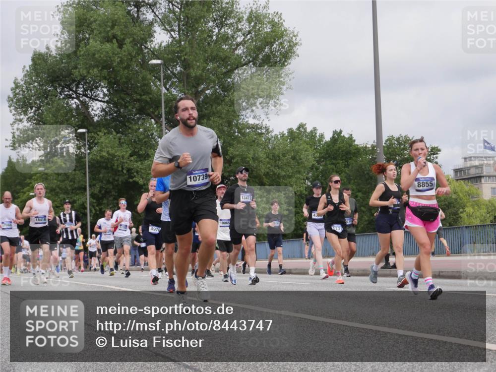 29.06.2025 - hella hamburg halbmarathon Luisa Fischer http://msf.ph/oto/8443747 29.06.2025 10:25:43 Kennedybrücke 17068, 10739, 16416, 17291, 11798, 4970, 10065, 13472, 43, 131, 0210, 8855, 2479, 3995, 4131, 4366, 4559, 4970, 6049, 6307, 6820, 6826, 6899, 7925, 8511, 8855, 8931, 10065, 10210, 10739 meine-sportfotos.de
