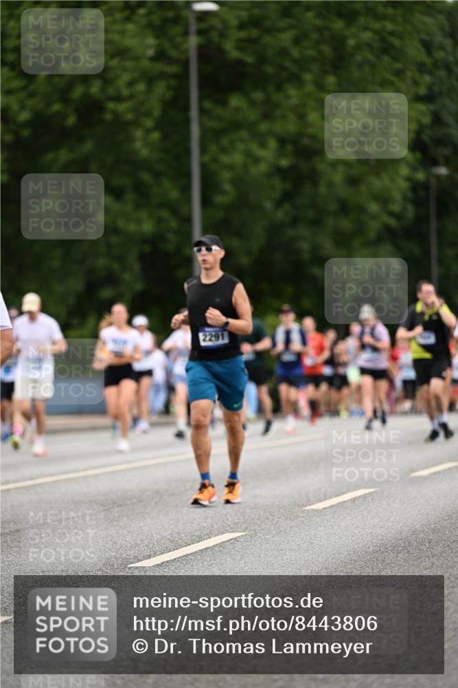 29.06.2025 - hella hamburg halbmarathon Dr. Thomas Lammeyer http://msf.ph/oto/8443806 29.06.2025 10:57:38 Kennedybrücke 1753, 2291, 4595, 6041, 6044, 7039, 7611, 7890, 8414, 8515, 9103, 9368, 9545, 10490, 10879, 10981, 11268 meine-sportfotos.de