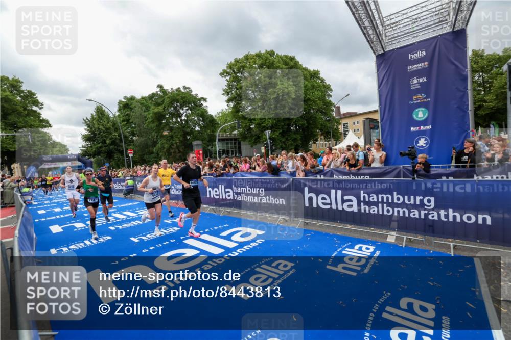 29.06.2025 - hella hamburg halbmarathon Zöllner http://msf.ph/oto/8443813 29.06.2025 10:56:58 Ziel 1955, 2282, 2741, 2759, 5033, 5418, 6835, 7716, 8669, 11043, 11212, 14678, 15097, 16620, 16679 meine-sportfotos.de