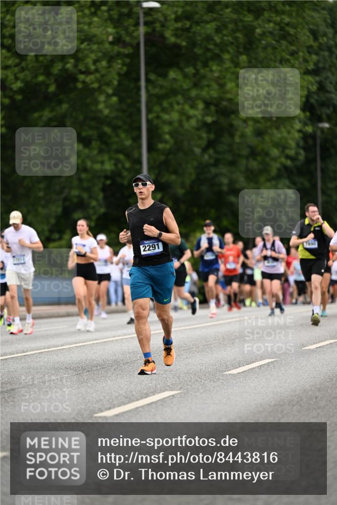 29.06.2025 - hella hamburg halbmarathon Dr. Thomas Lammeyer http://msf.ph/oto/8443816 29.06.2025 10:57:38 Kennedybrücke 1753, 2291, 4595, 6041, 6044, 7039, 7611, 7890, 8414, 8515, 9103, 9368, 9545, 10490, 10879, 10981, 11268 meine-sportfotos.de