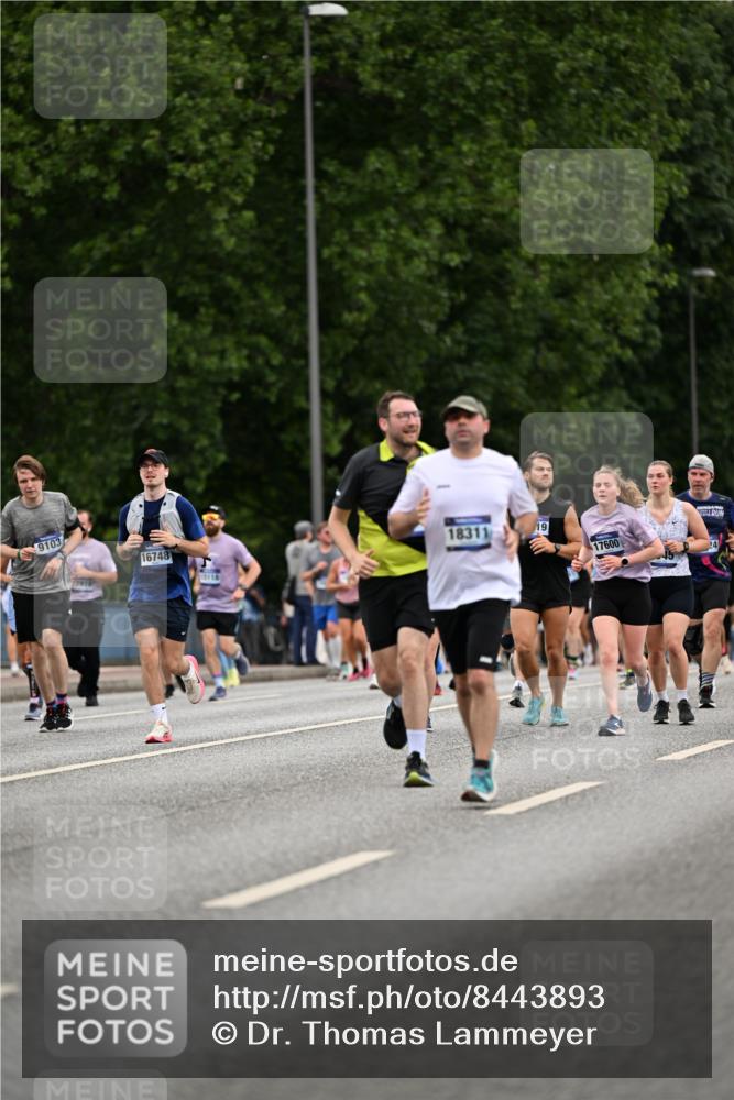 29.06.2025 - hella hamburg halbmarathon Dr. Thomas Lammeyer http://msf.ph/oto/8443893 29.06.2025 10:57:43 Kennedybrücke 1753, 2291, 4595, 5562, 6041, 6044, 6913, 7039, 7611, 7890, 8212, 8414, 8515, 9103, 9368, 9545, 9685, 10490, 10981, 11268 meine-sportfotos.de