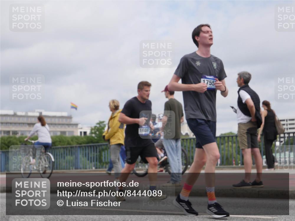 29.06.2025 - hella hamburg halbmarathon Luisa Fischer http://msf.ph/oto/8444089 29.06.2025 10:26:07 Kennedybrücke 16667, 1755, 2022, 2514, 3003, 3601, 3769, 4969, 5629, 5838, 6048, 6747, 6784, 6785, 7891, 8355, 8715, 9256, 10432 meine-sportfotos.de