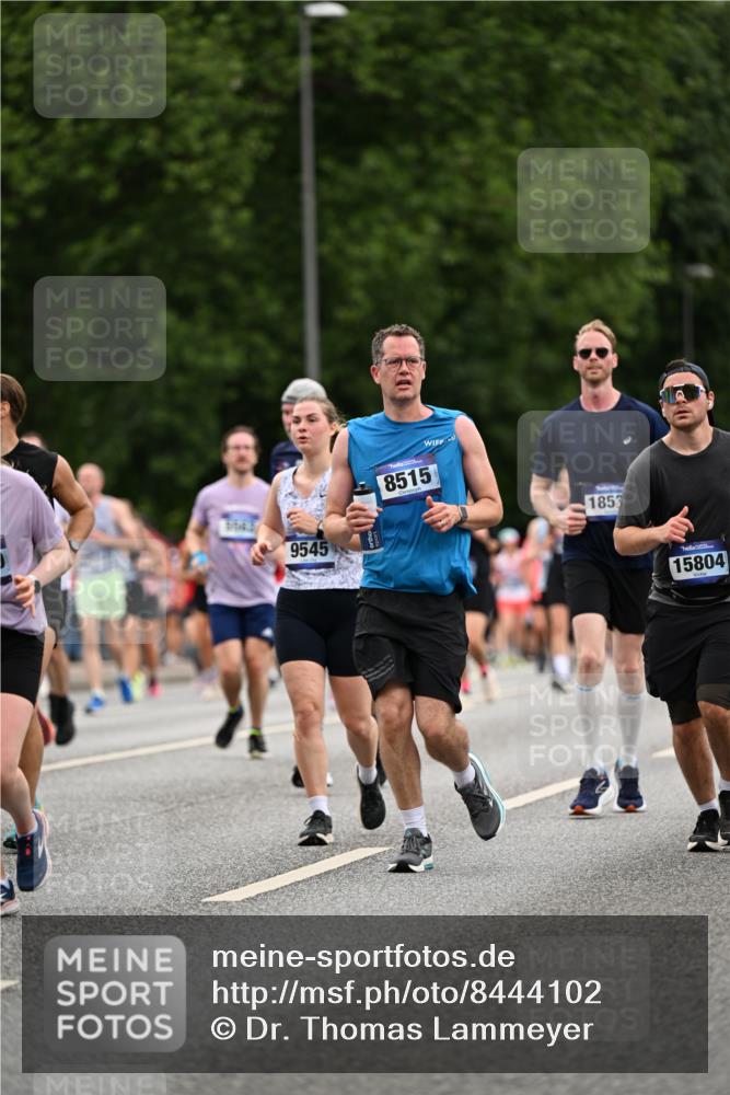 29.06.2025 - hella hamburg halbmarathon Dr. Thomas Lammeyer http://msf.ph/oto/8444102 29.06.2025 10:57:49 Kennedybrücke 1753, 2291, 3226, 4591, 5562, 6041, 6044, 6913, 7039, 7068, 7611, 7876, 7890, 8212, 8414, 8515, 8906, 9103, 9545, 9685, 10490, 11268 meine-sportfotos.de