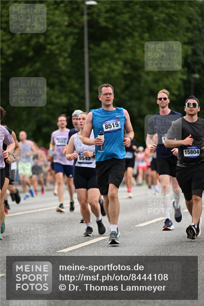 29.06.2025 - hella hamburg halbmarathon Dr. Thomas Lammeyer http://msf.ph/oto/8444108 29.06.2025 10:57:49 Kennedybrücke 1753, 2291, 3226, 4591, 5562, 6041, 6044, 6913, 7039, 7068, 7611, 7876, 7890, 8212, 8414, 8515, 8906, 9103, 9545, 9685, 10490, 11268 meine-sportfotos.de